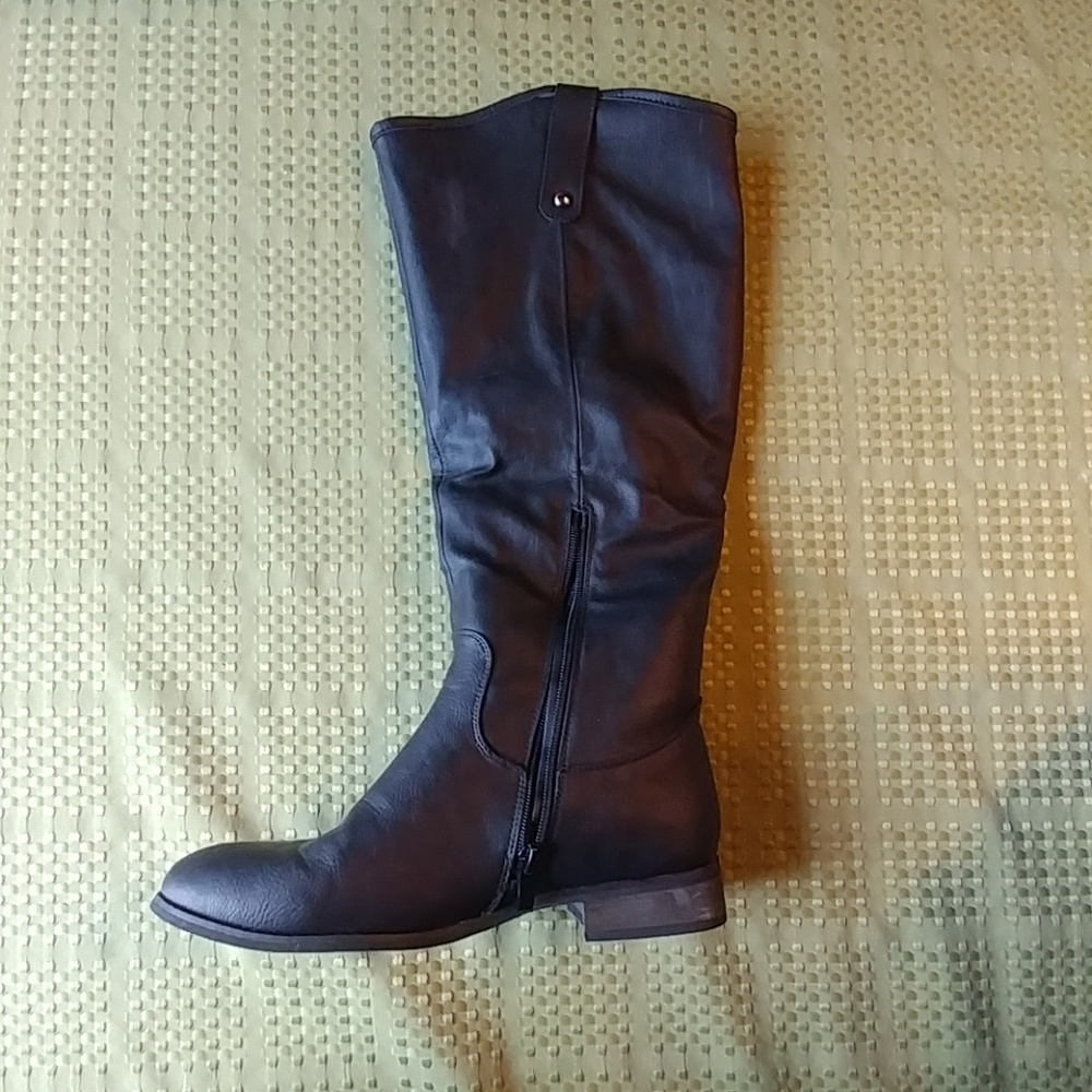 Journee Collection 'Taven' Women's Boots